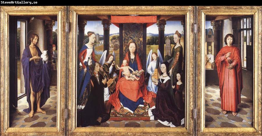 Hans Memling The Virgin and Child with Angels,Saints and Donors